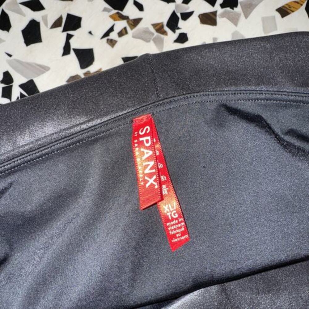 SPANX All Over Faux Leather Leggings Black Size XL - Picture 5 of 5